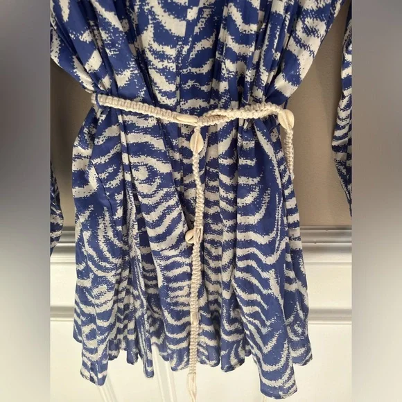 H&M Blue Dress with White Accents - Picture 2 of 9